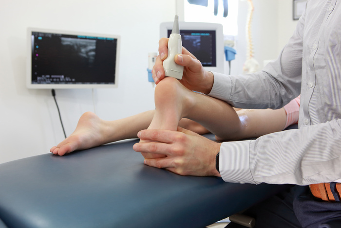 ultrasound of child's heel for diagnosis